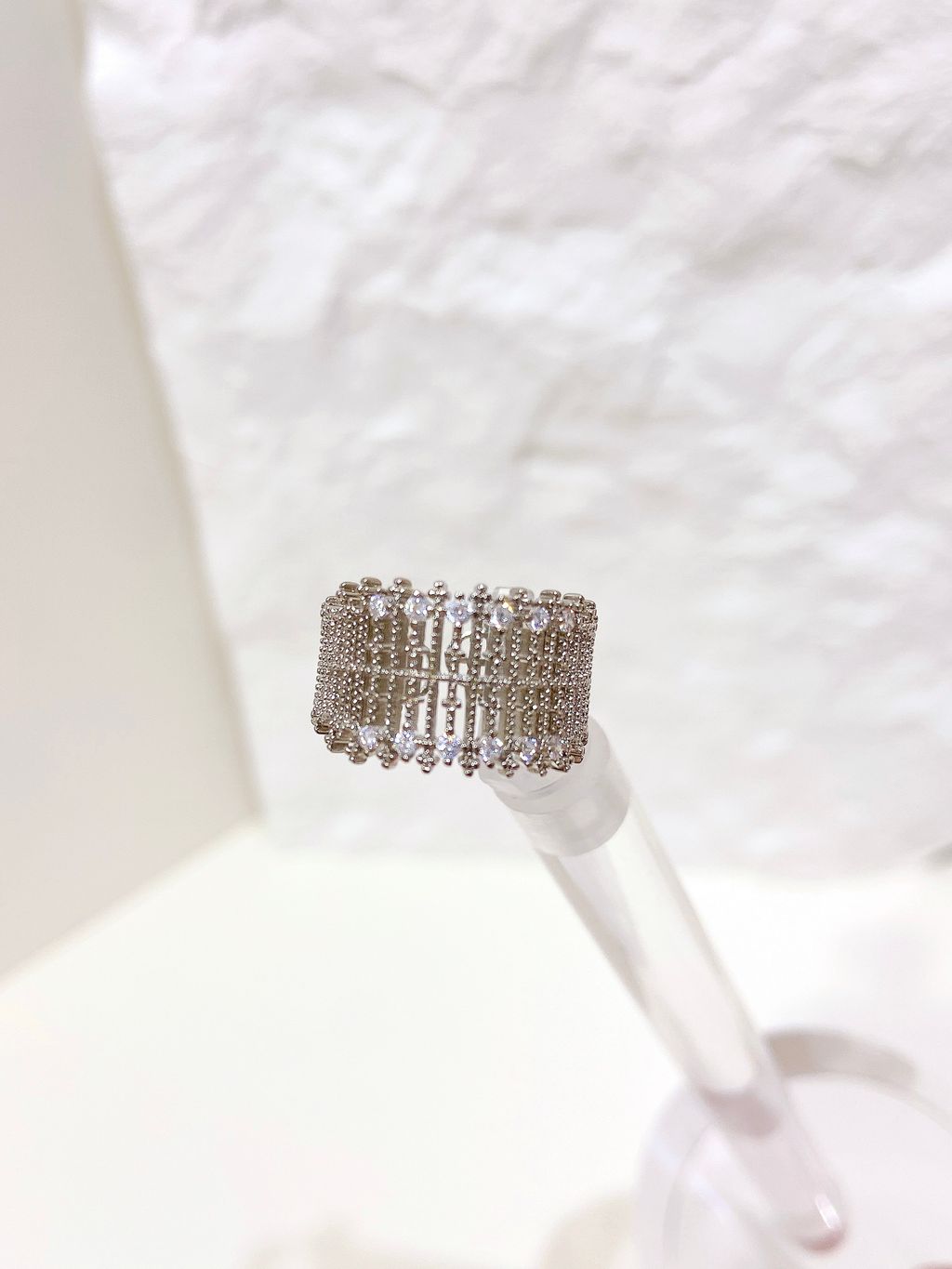 7788EAA4-ECD0-45ED-806D-4B0F6BE4EF74