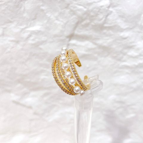 0F85E8BF-0129-4D73-9F21-195E9C2E4043