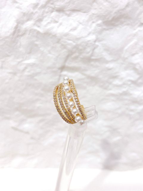 FBAA6143-43B9-466F-B725-CC5A6FA99D55