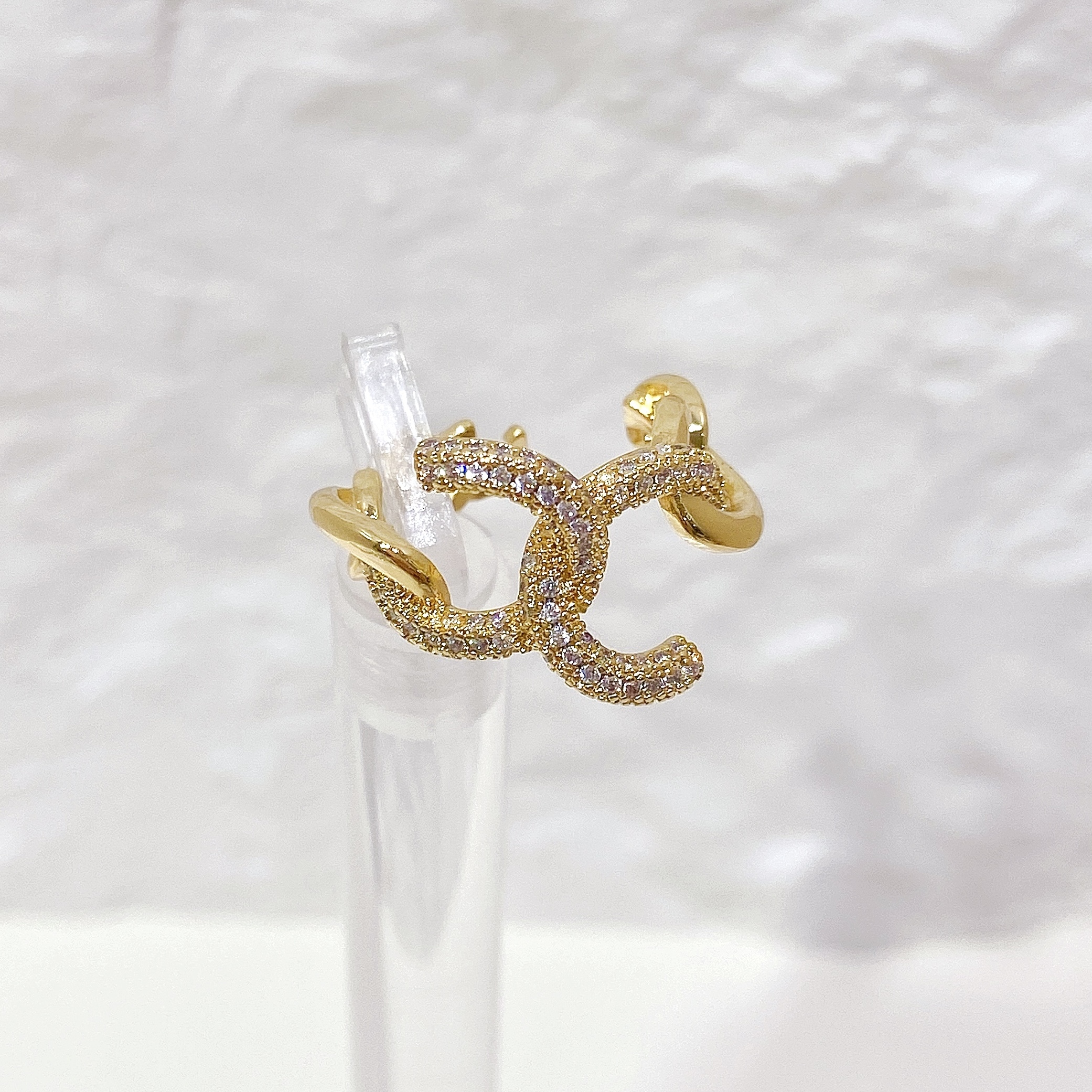 2A635E10-246D-402B-AF8A-A658711A0EB5