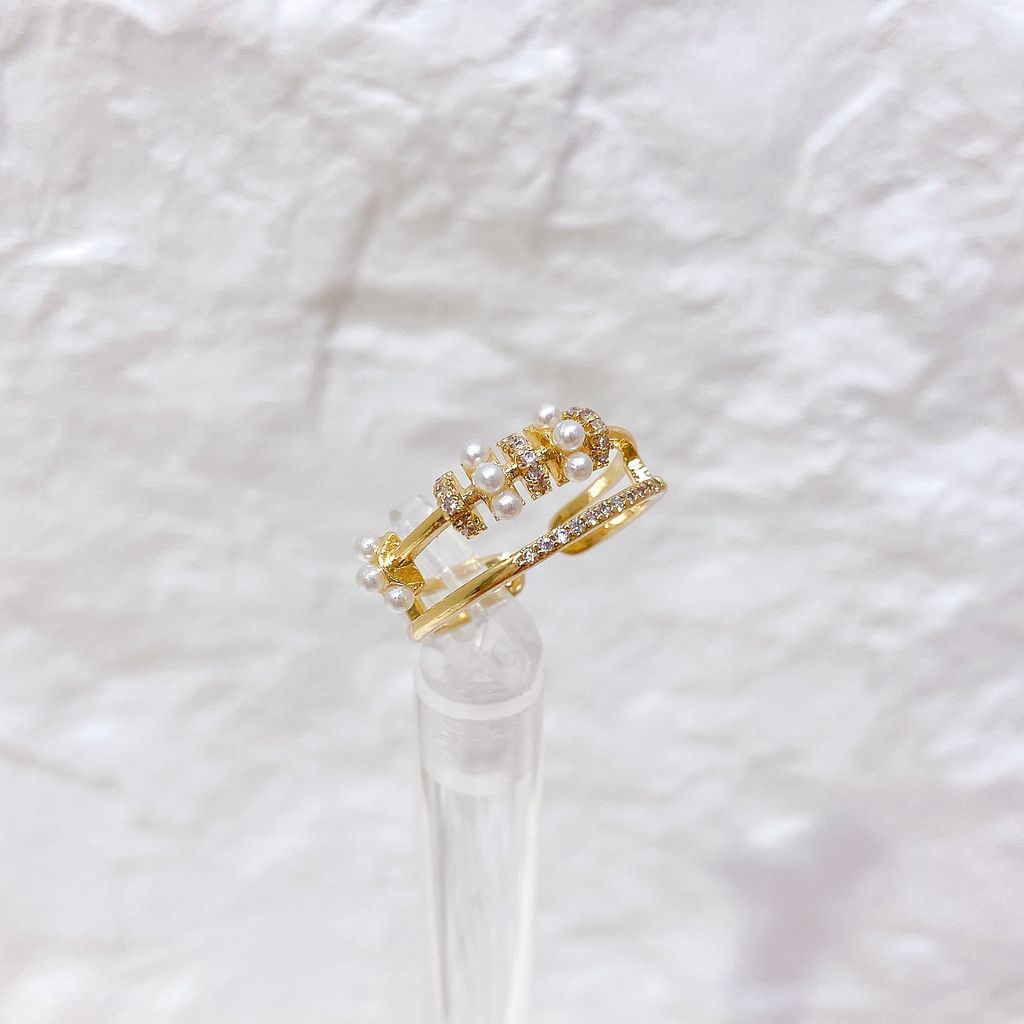 1F792624-161A-4B76-8D02-4DE398D41E55