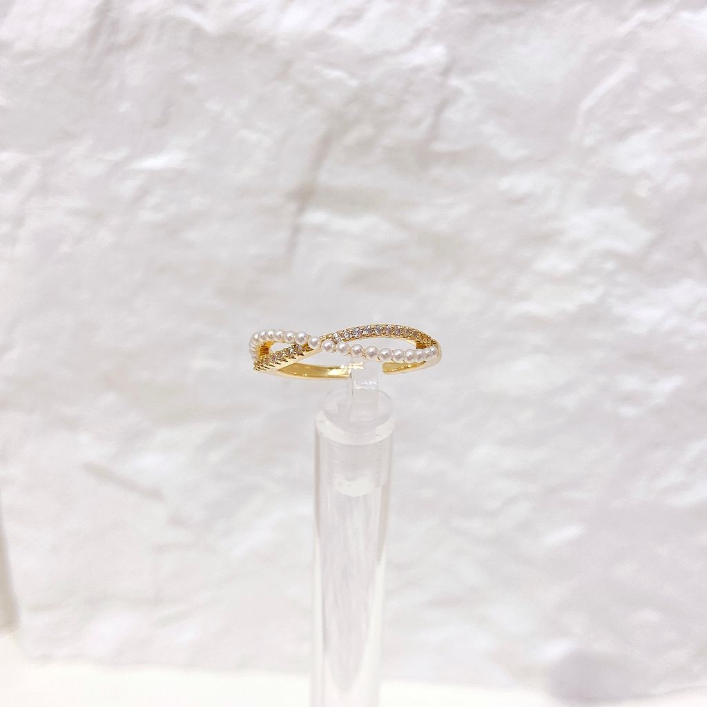 4BF8D624-077C-4942-AEC5-5262CC63852D