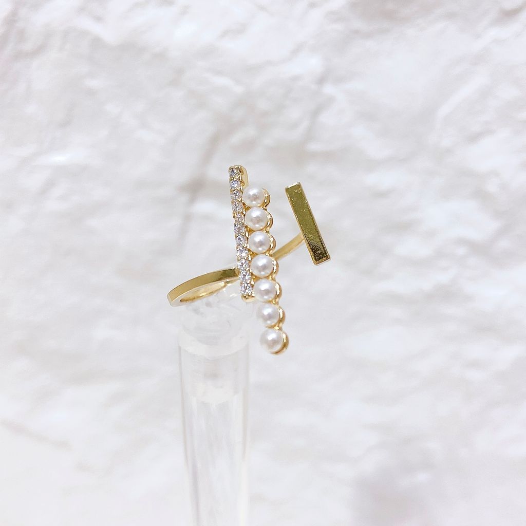 E0209727-2B91-4452-AAB3-3F03D2F8DDF9