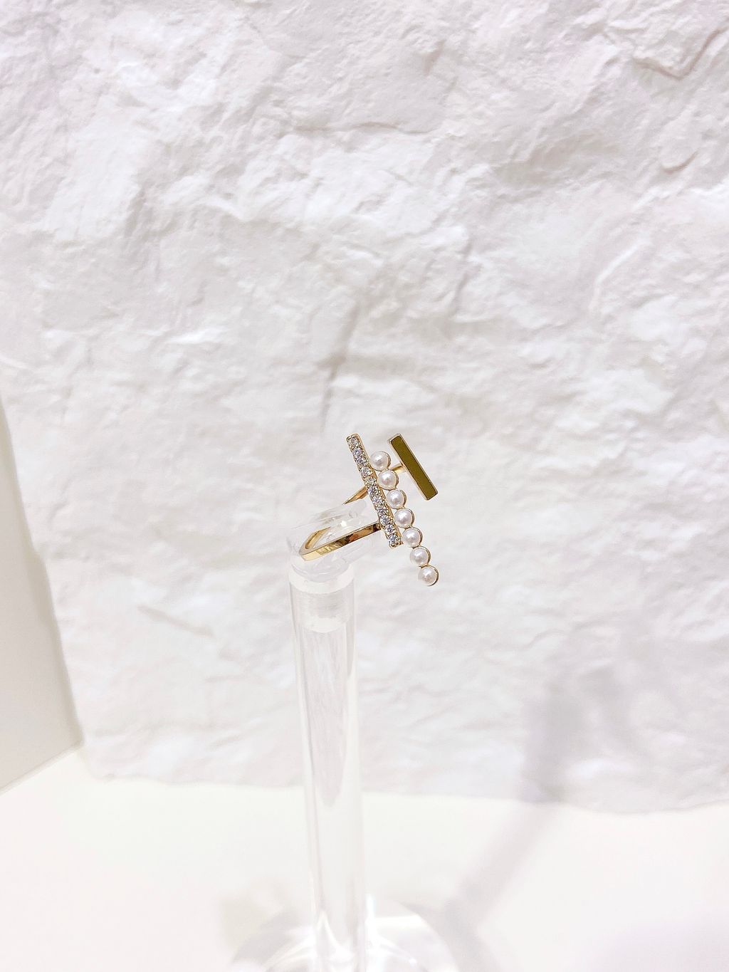 6E1795B2-2DFD-473C-BBE9-65BA6EB0B44A