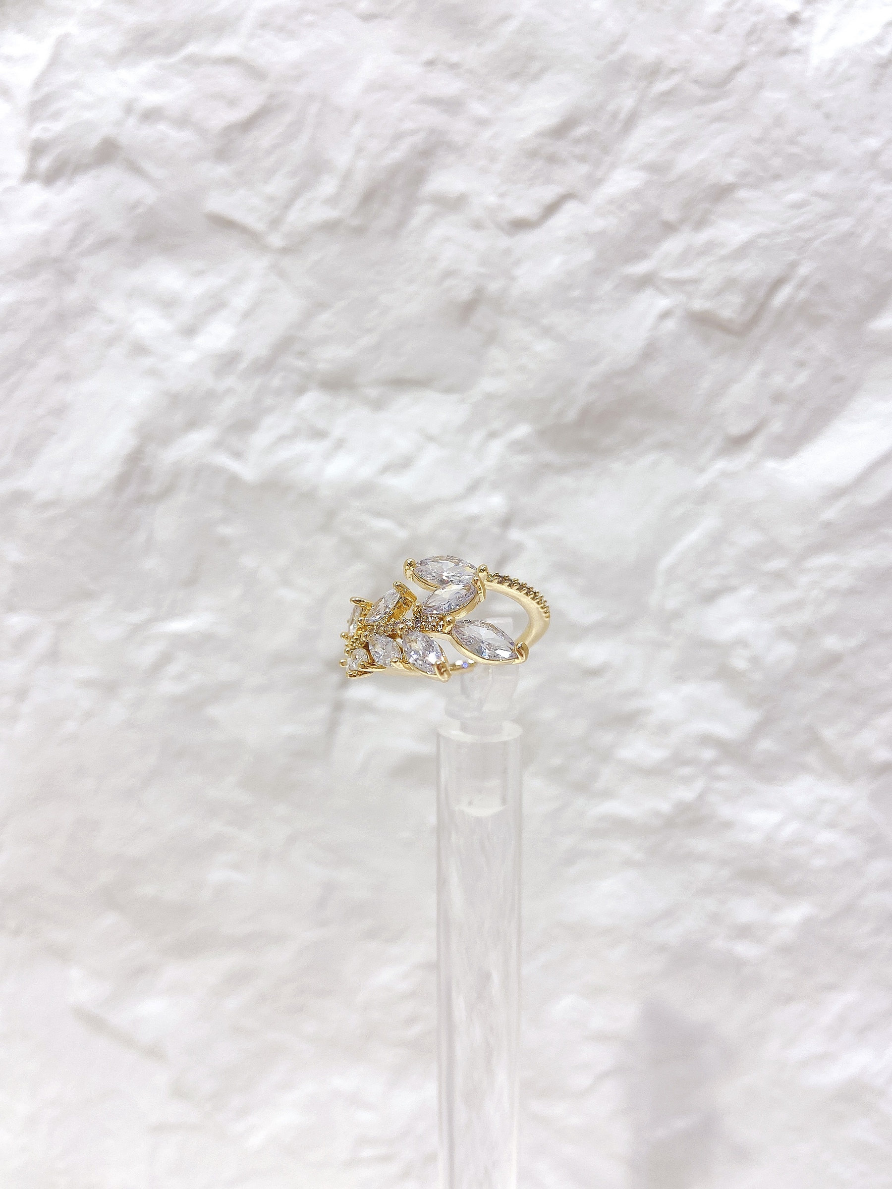 1AB6EB10-1AF1-4D4C-B23B-ABF4FE9CDB14