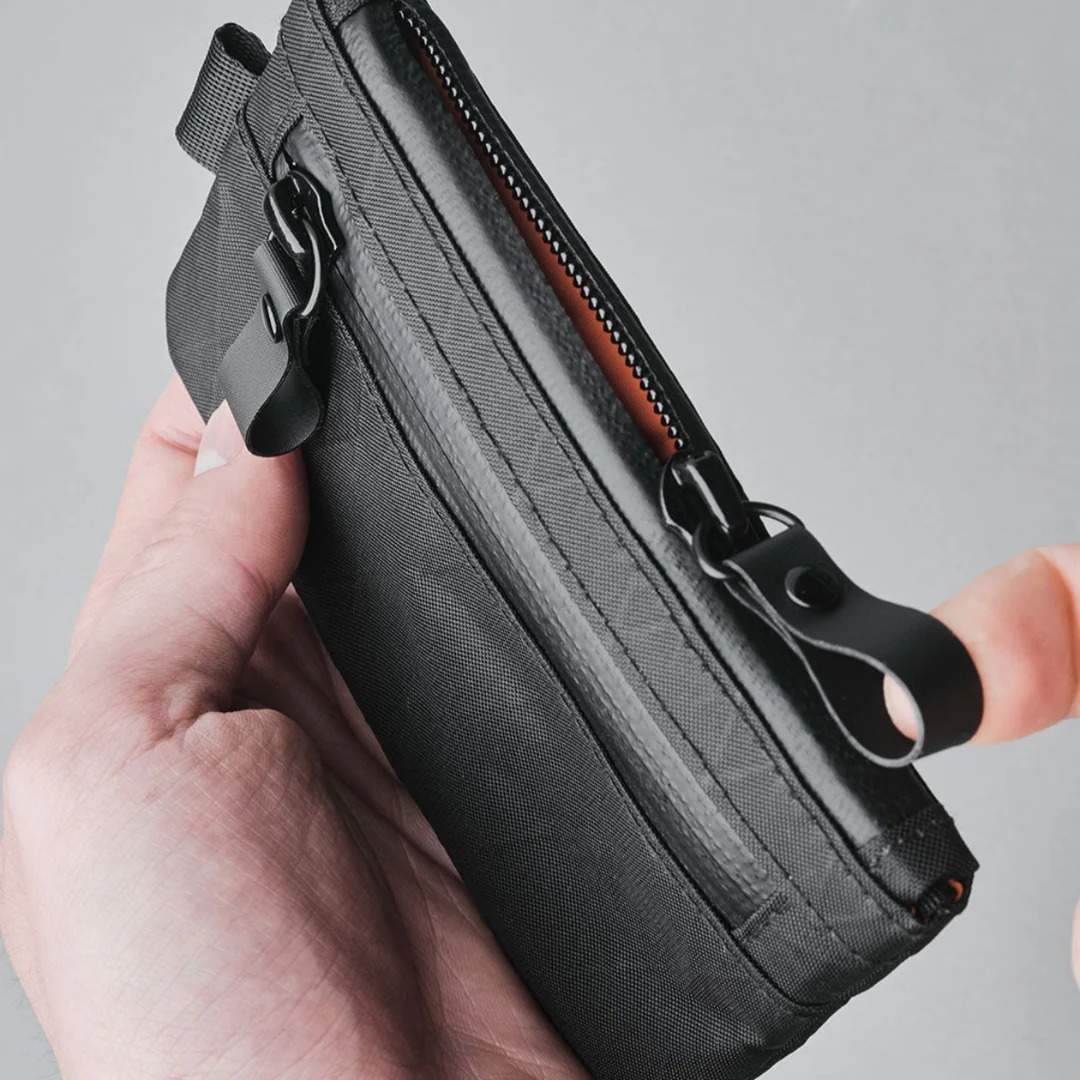 imgi_98_zip-pouch-5