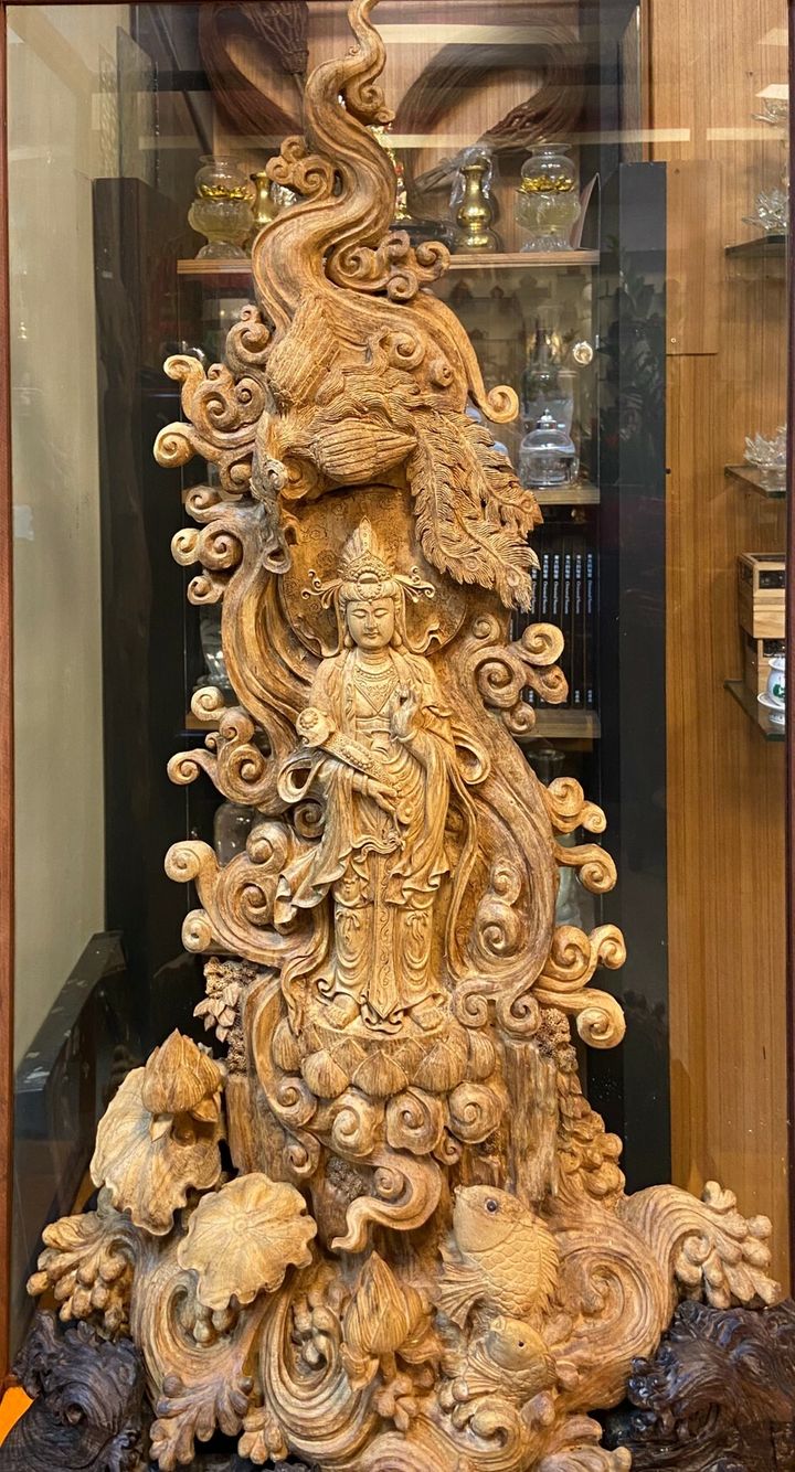沈香雕刻_210721_0.jpg