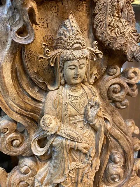 沈香雕刻_210721_1.jpg