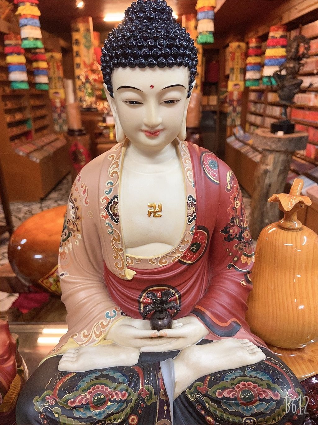 彩繪三寶佛.jpg