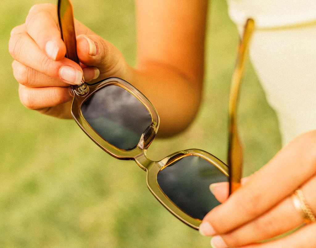 sunski_polarized_sunglasses_lago_6_1400x1100