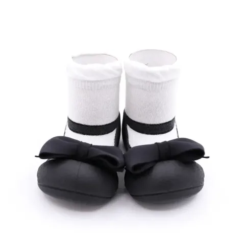 attipas mary jane black