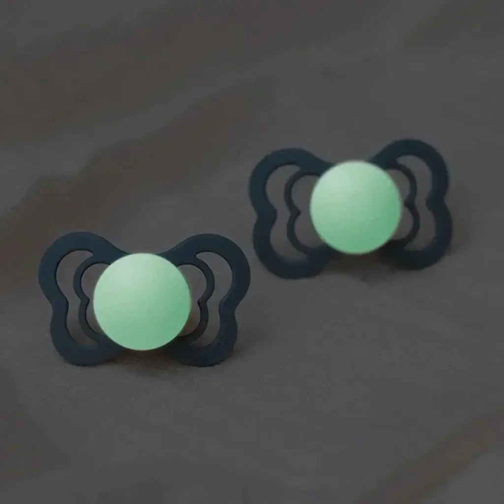 bibs_supreme_couture_glow_pacifiers