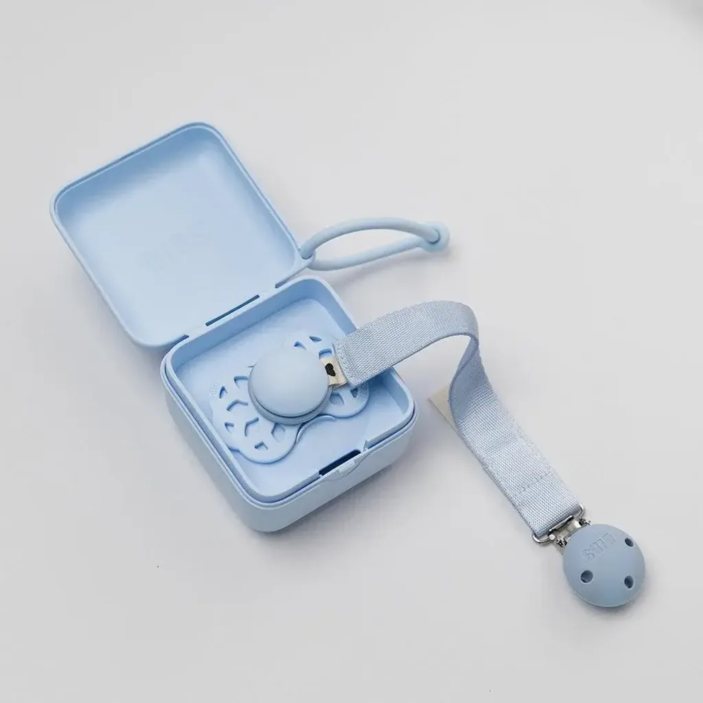 BIBS_Pacifierclip_Ribbon_Lifestlye_2