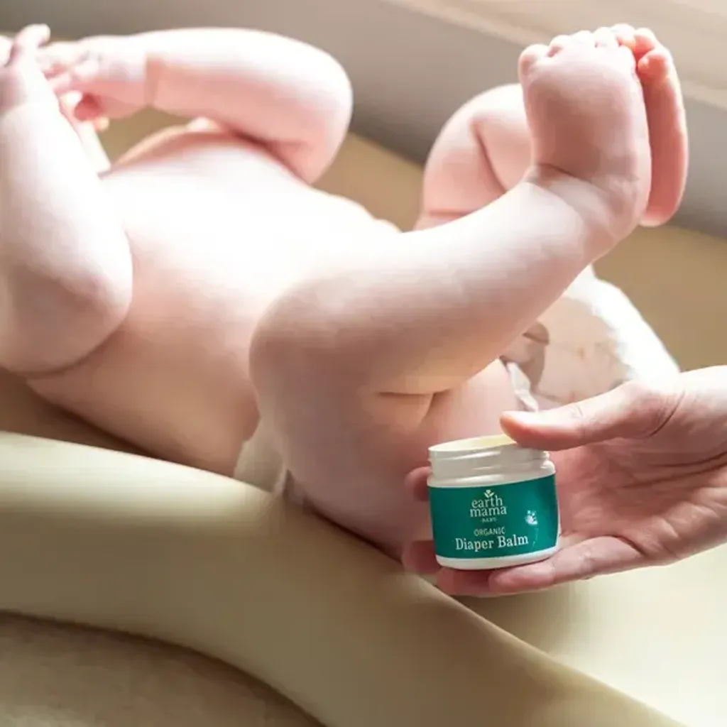 10-022_DiaperBalm_2oz_859220000310_E6011B_E5024B_ls23_1080x1080_web