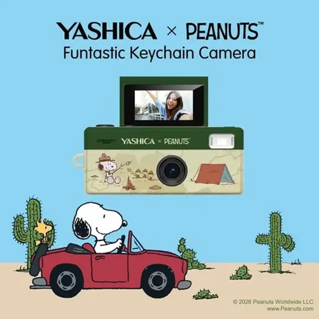 YASHICAxPeanutsFuntasticKeychainCamera_Snoopy_sSummit_1