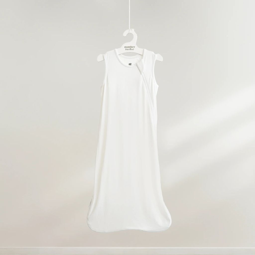 12-Sleeping-Bag-white-slim_3000x