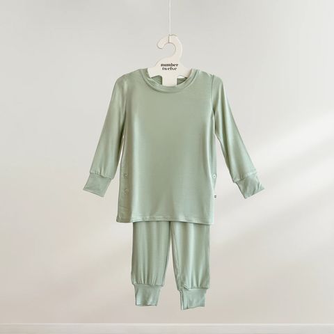 12-2-piece-Clothing-green_3000x