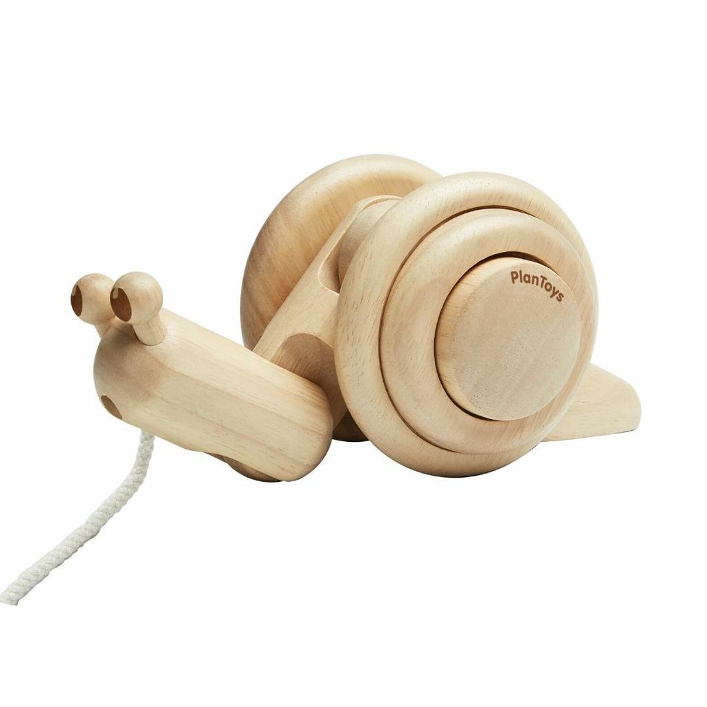 5722_Plan-Toys_Natural-Pull-Along-Snail.jpg