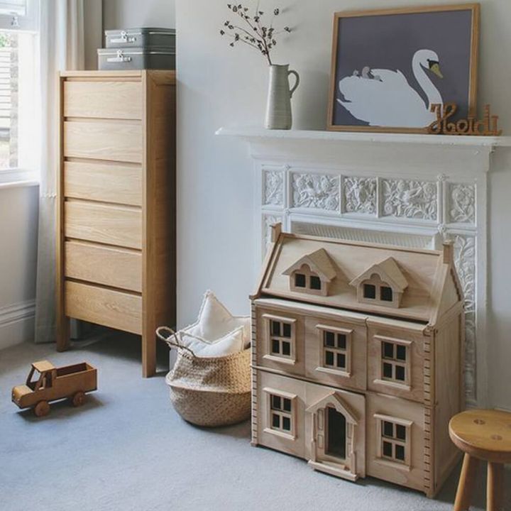 Plan-Toys-Victorian-Dolls-House-6