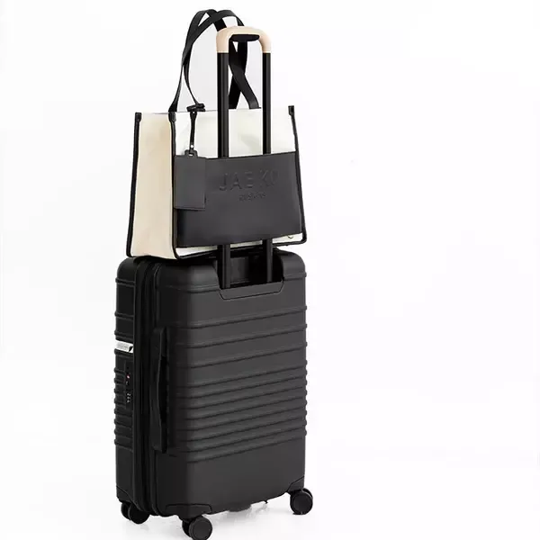Website-Tote-black-6_600x
