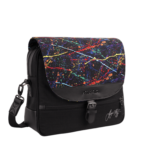 DiaperBag_Rainbow_Angle_Strap_US-GL_web