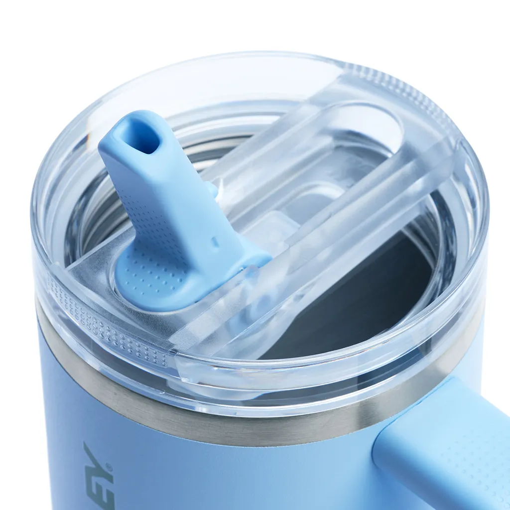 045-Stanley-The-Quencher-ProTour-Flip-Straw-Tumbler-30oz-Cornflower-Chevron-03