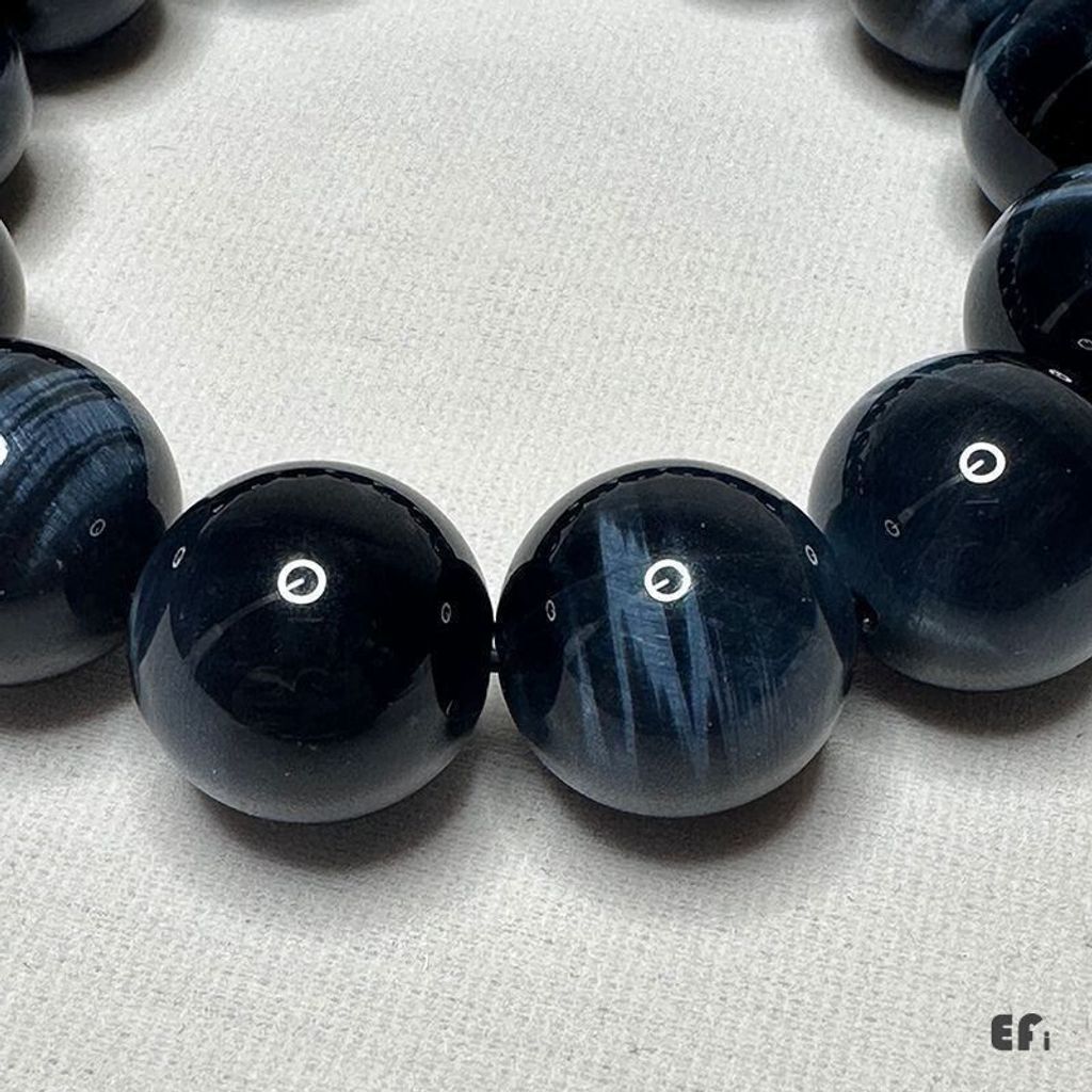 sg-11134201-82617-mm8j5oqoddz804