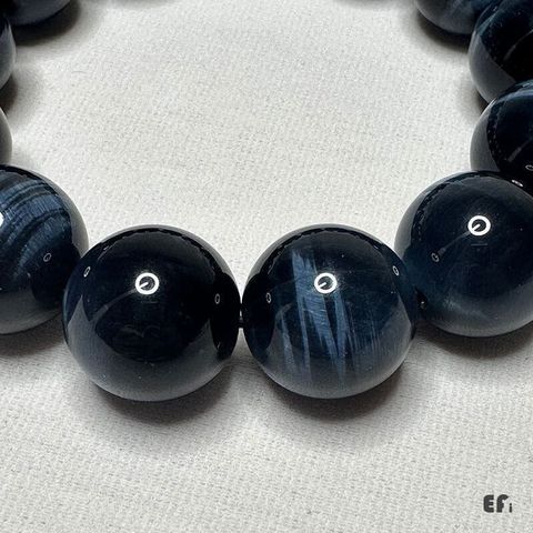 sg-11134201-82617-mm8j5oqoddz804