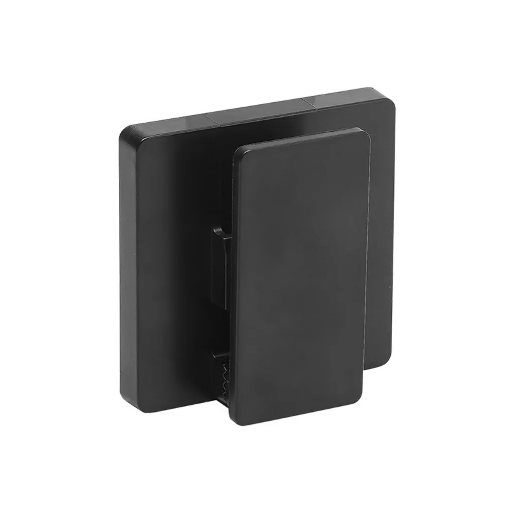 tw-11134207-7rbka-maurrcnz2int82