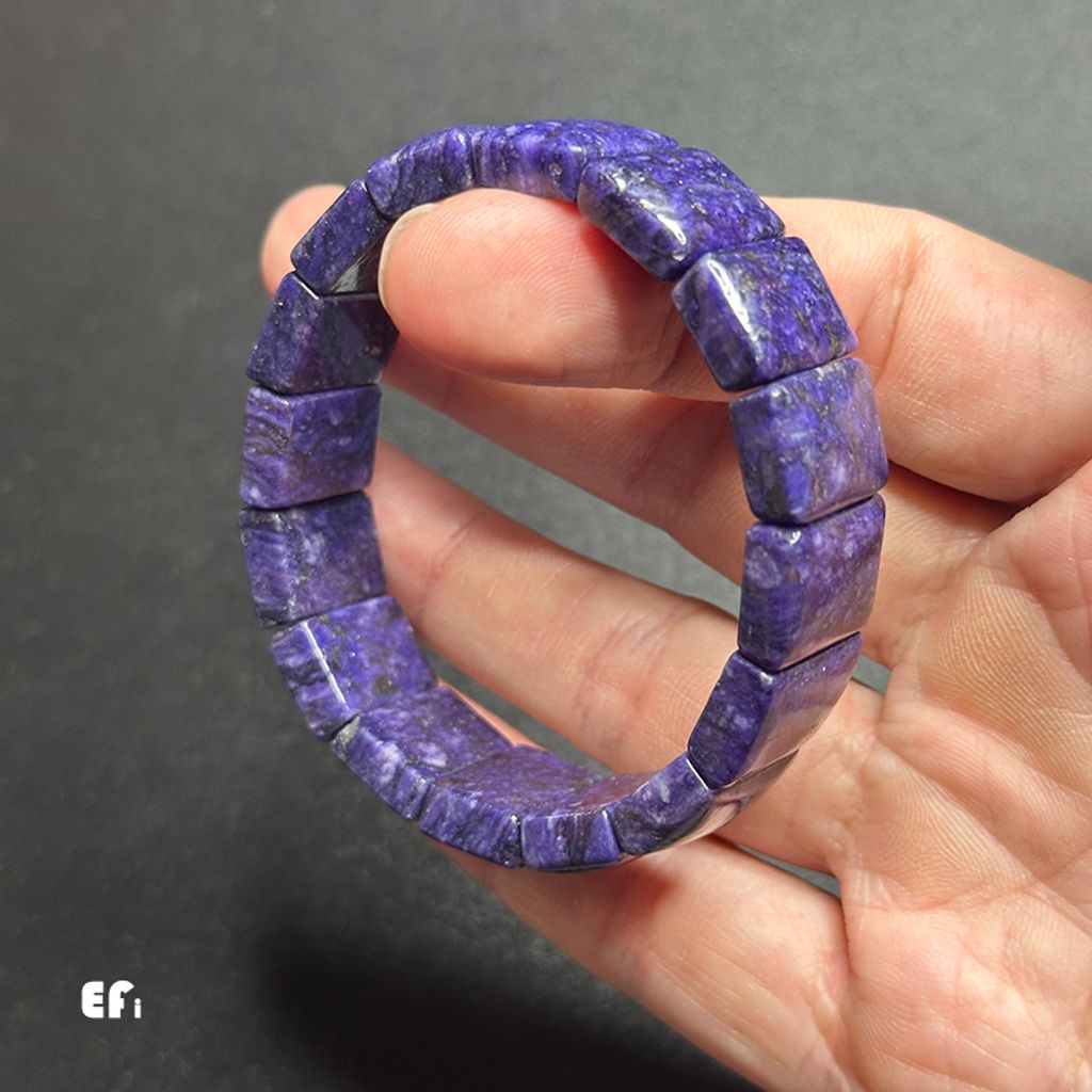 tw-11134207-81ztn-me2ycq85s8ozde