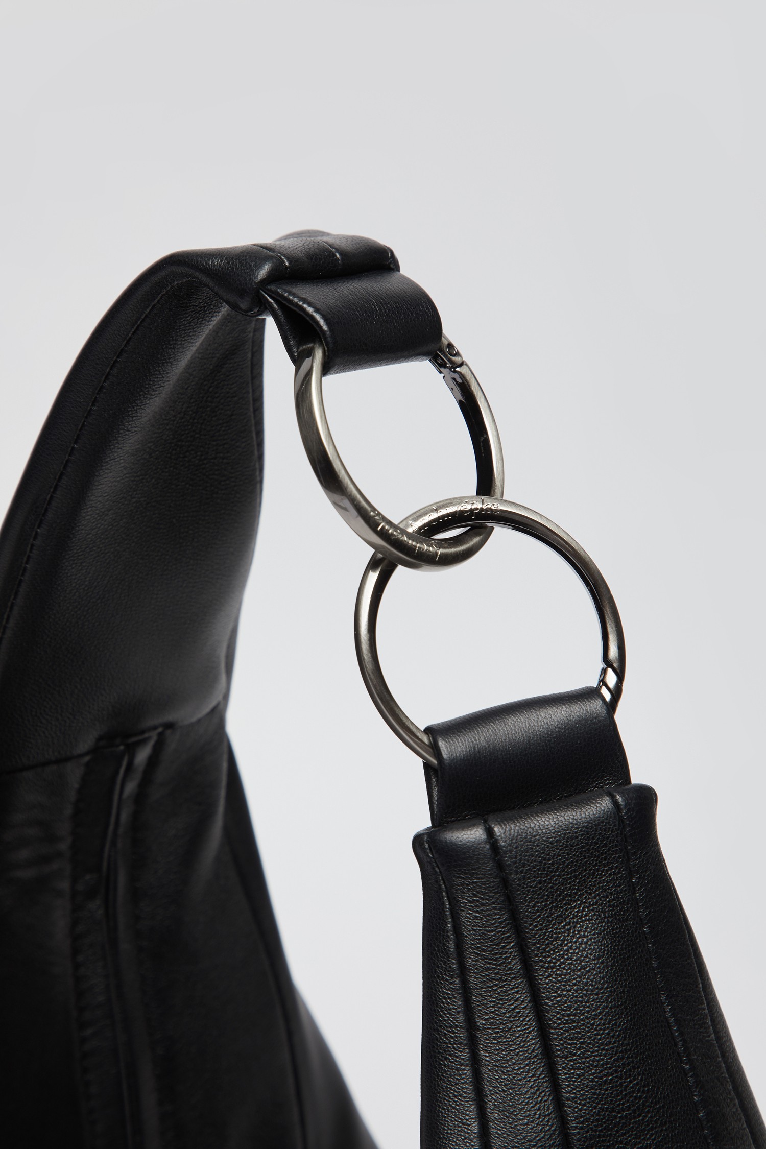 OVBAX26053BLK_LZ4