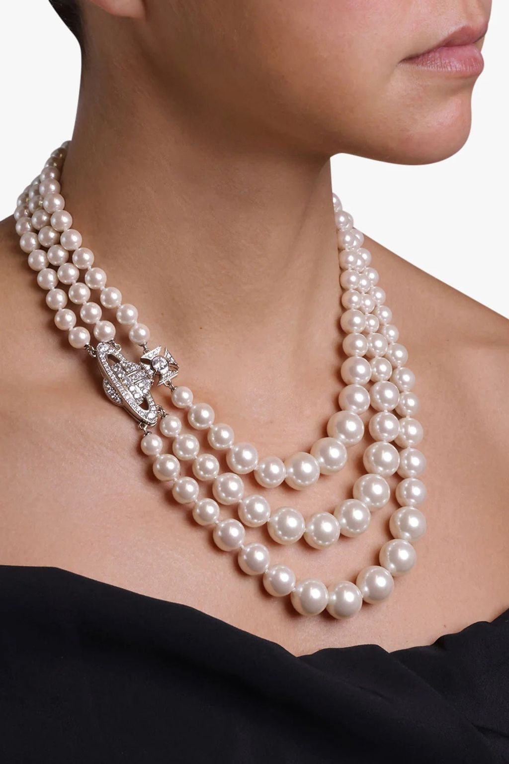 vivienne-westwood-jewellery-graziella-three-row-pearl-necklace-silver-cream-rose-pearl-31756815499345_V1