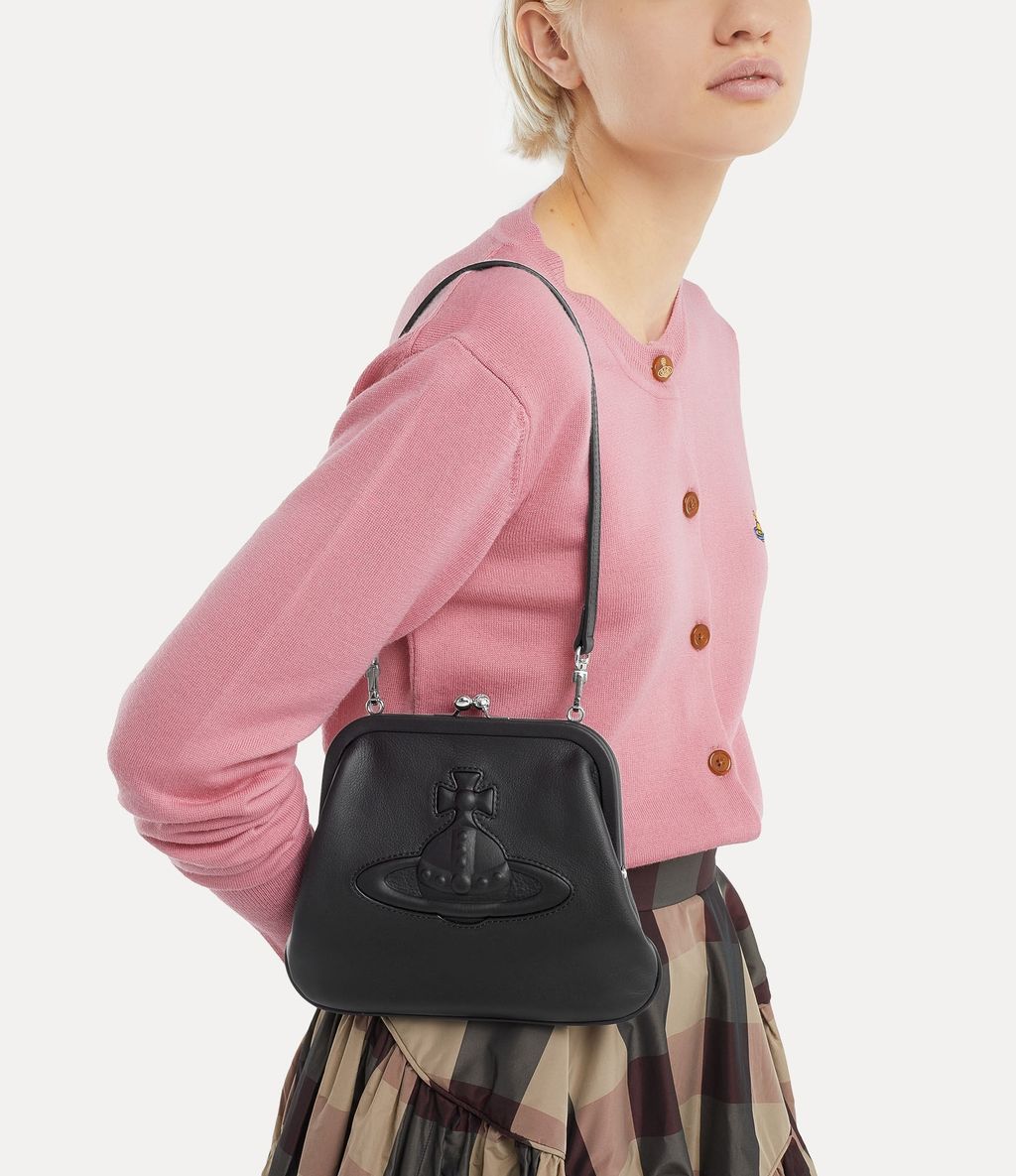 f8c5ff1d115f41b3fe8196837d9073c17f2f8f6c01c687a93ea1bee2bde51beb