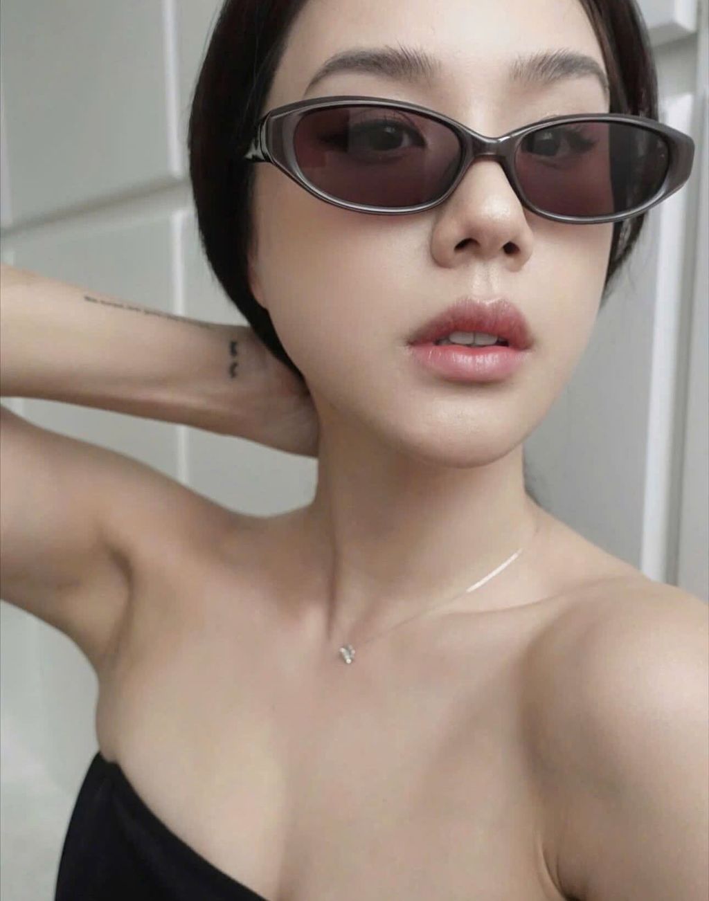 ivy_house_sunglasses_1769486302_3819050364344451644_1989844316