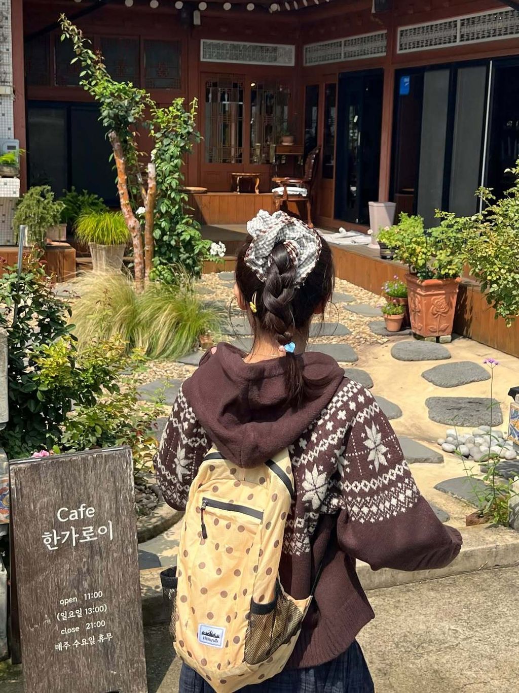 novely_ootd_1787909891_3973597867033692572_22099959449