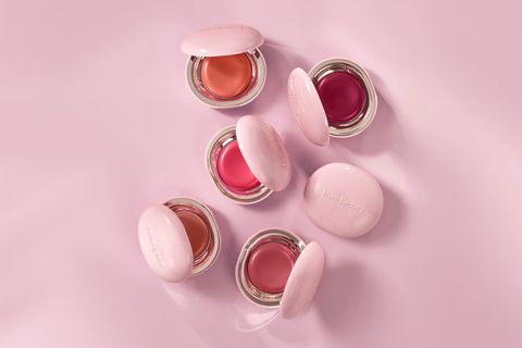 https___hypebeast.com_wp-content_blogs.dir_6_files_2021_01_rare-beauty-stay-vulnerable-spring-makeup-collection-2