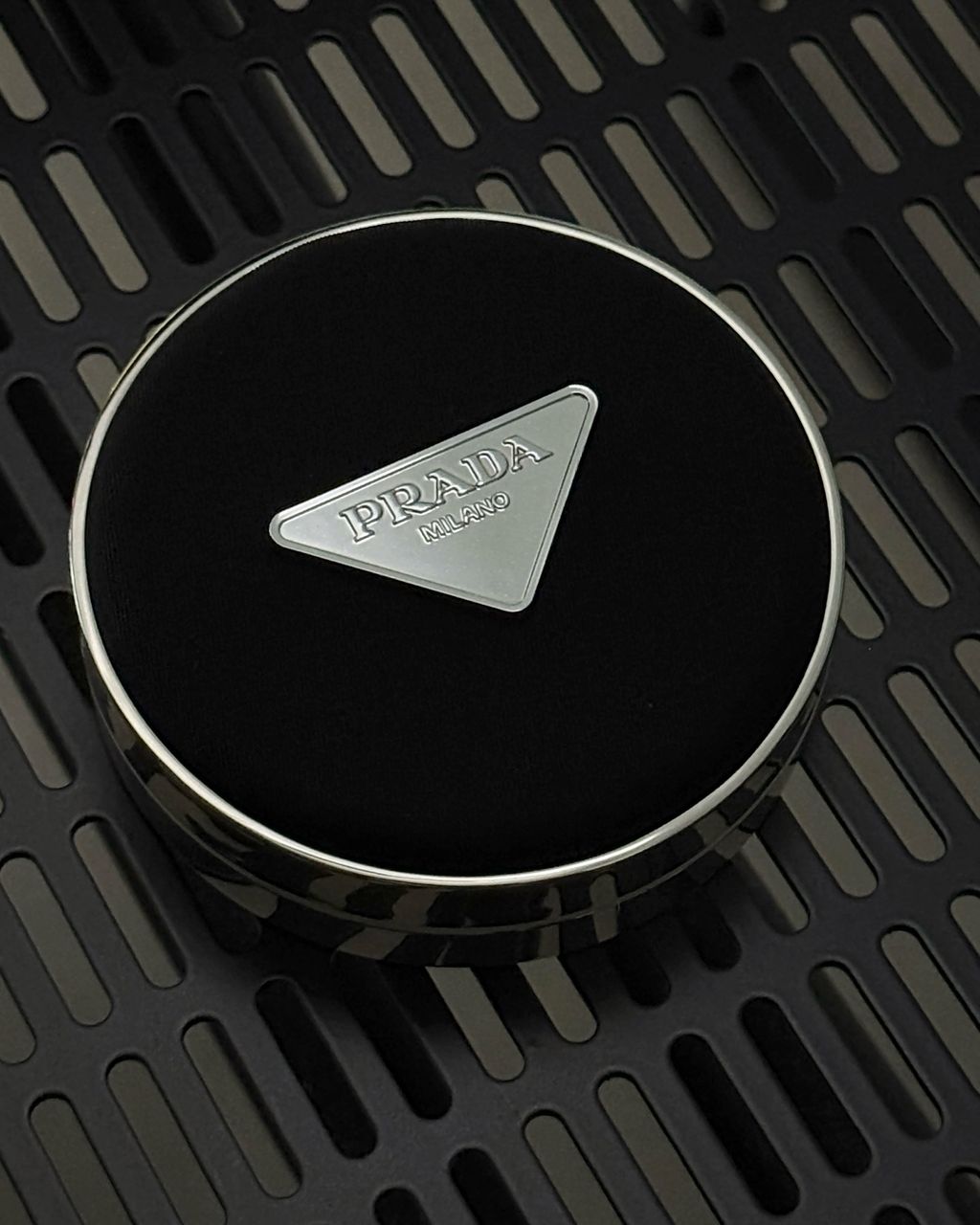 __yuna.j___1739975676_3571497294551550400_2326630220