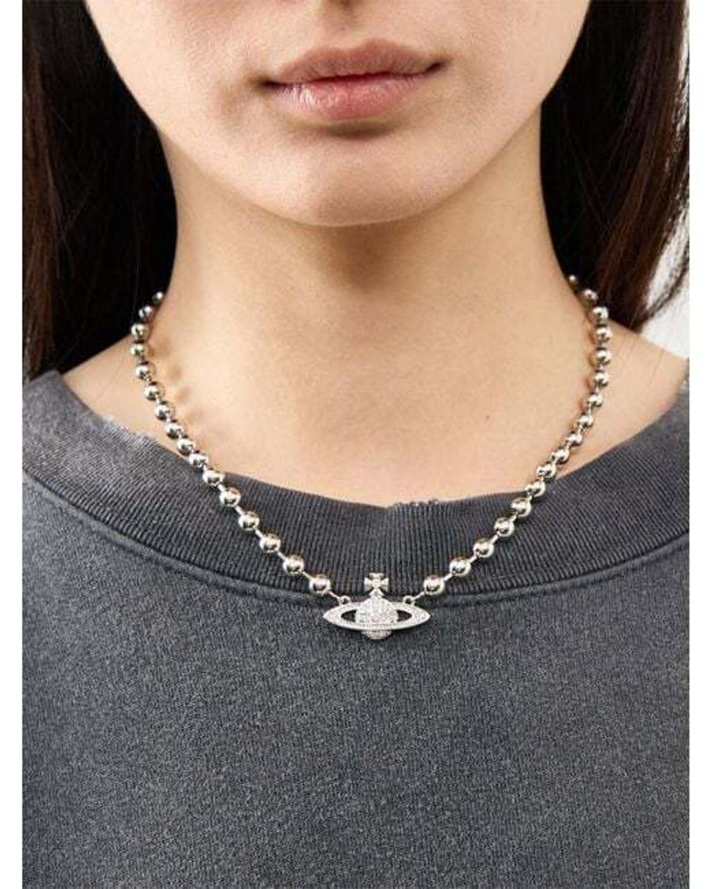 vivienne-westwood-PlatinumCrystal-Thames-Mini-Bas-Relief-Choker