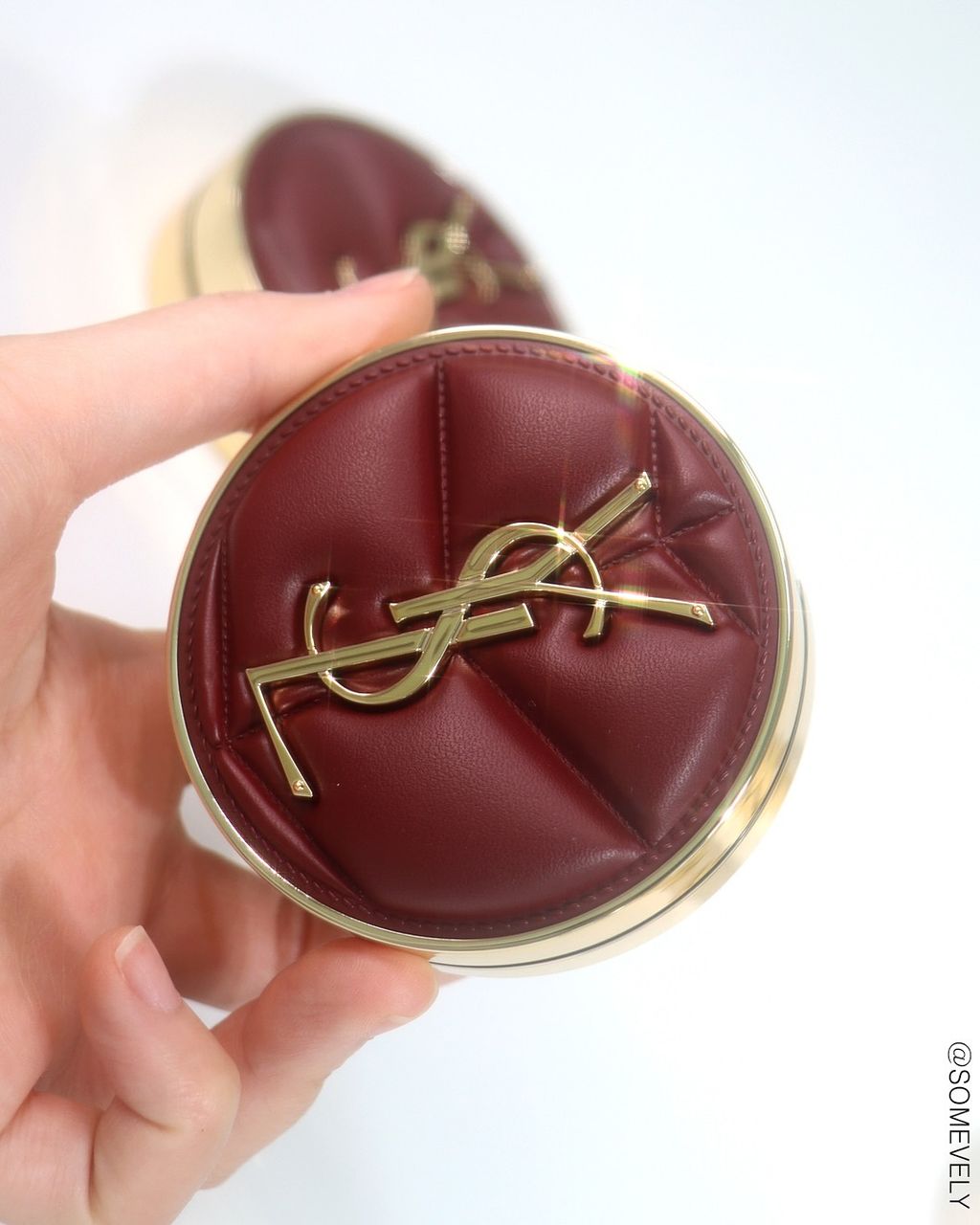 somevely_1743322911_3599575936850694239_409863892