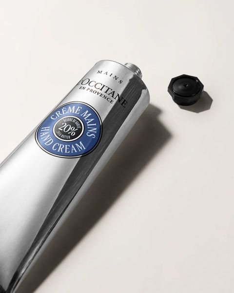 01MA150K26_1_RECT_RVB