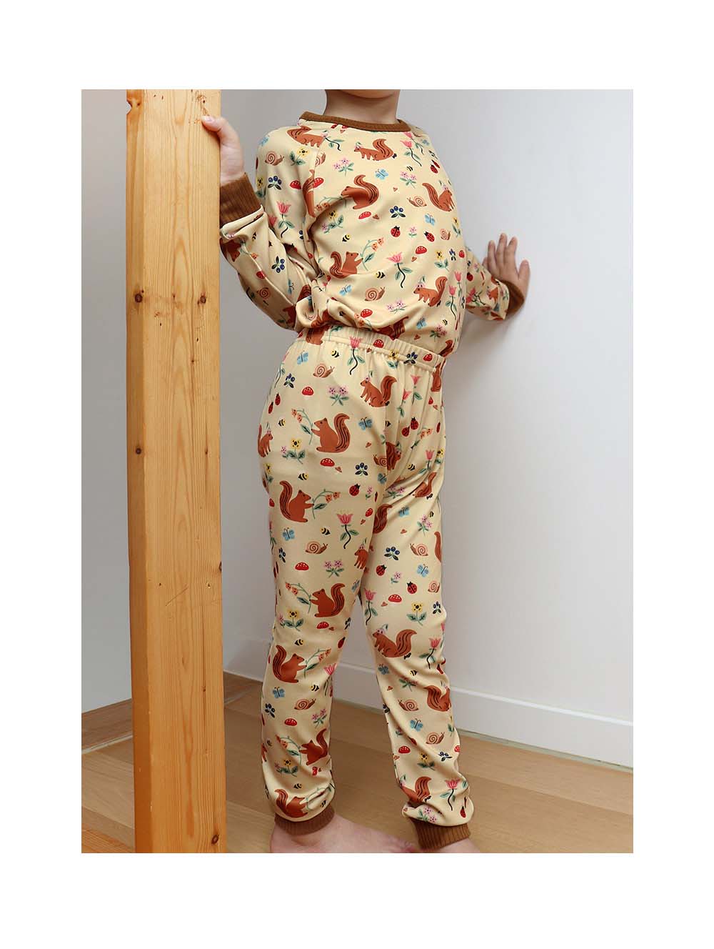 PETITE SOEUR 25FALL-squrrel 02-02