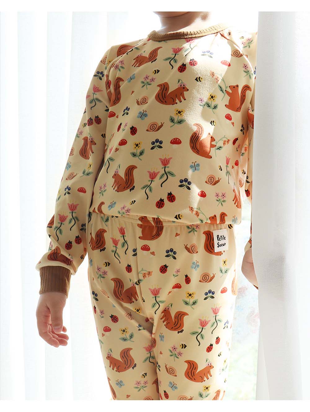PETITE SOEUR 25FALL-squrrel 02-06