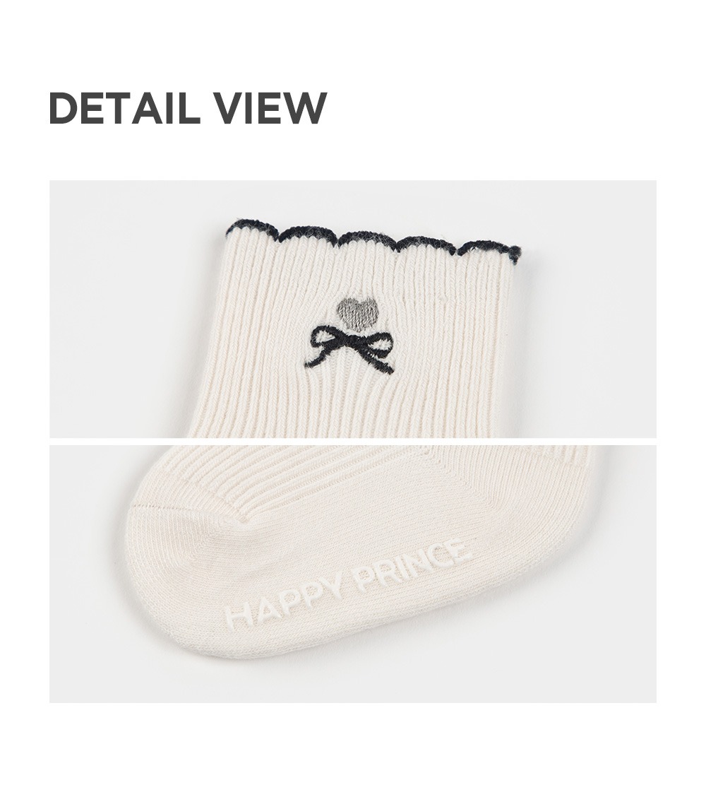 imgi_29_serrebabysocks_04