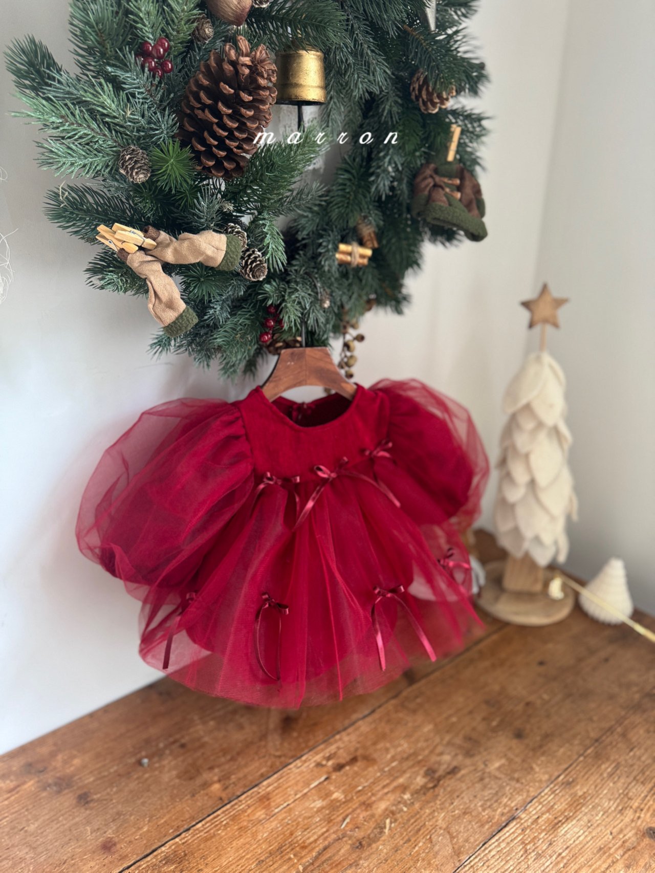 christmas ribbon suit 03