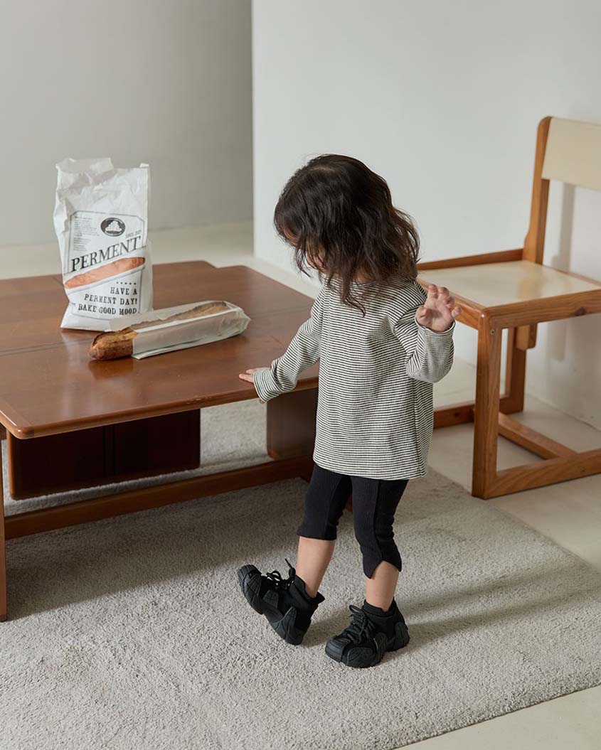 BEBOLIEN愛心刺繡條紋上衣 05