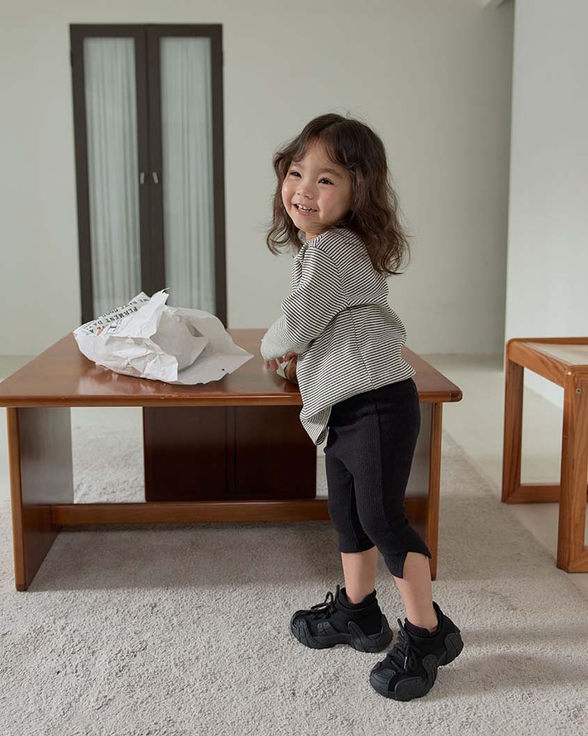 BEBOLIEN愛心刺繡條紋上衣 09