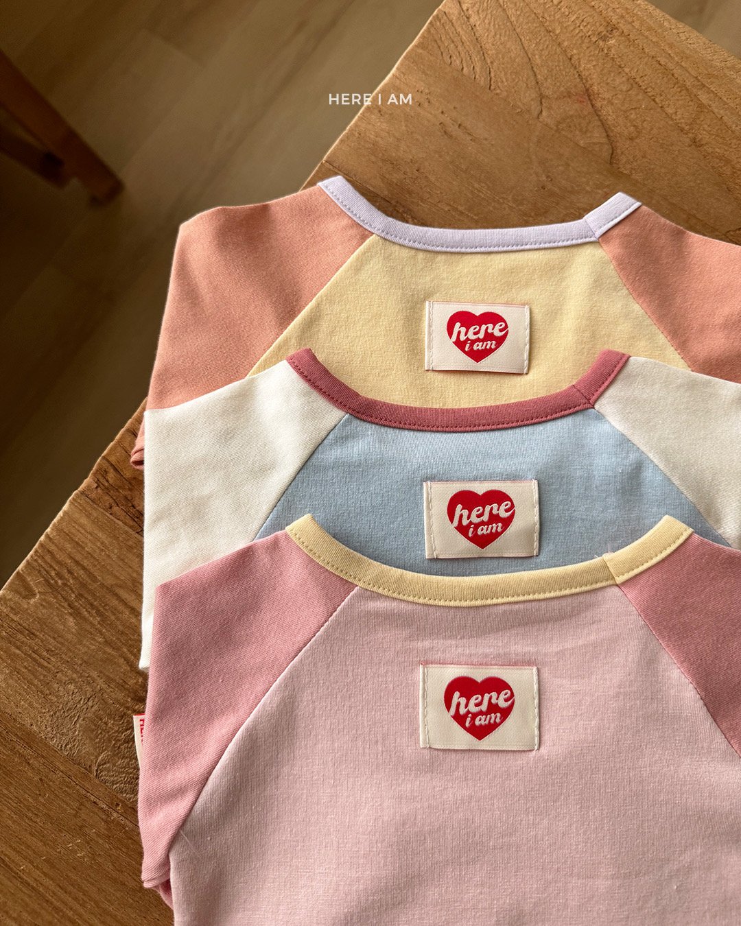 HERE I AM 撞色家居服 02