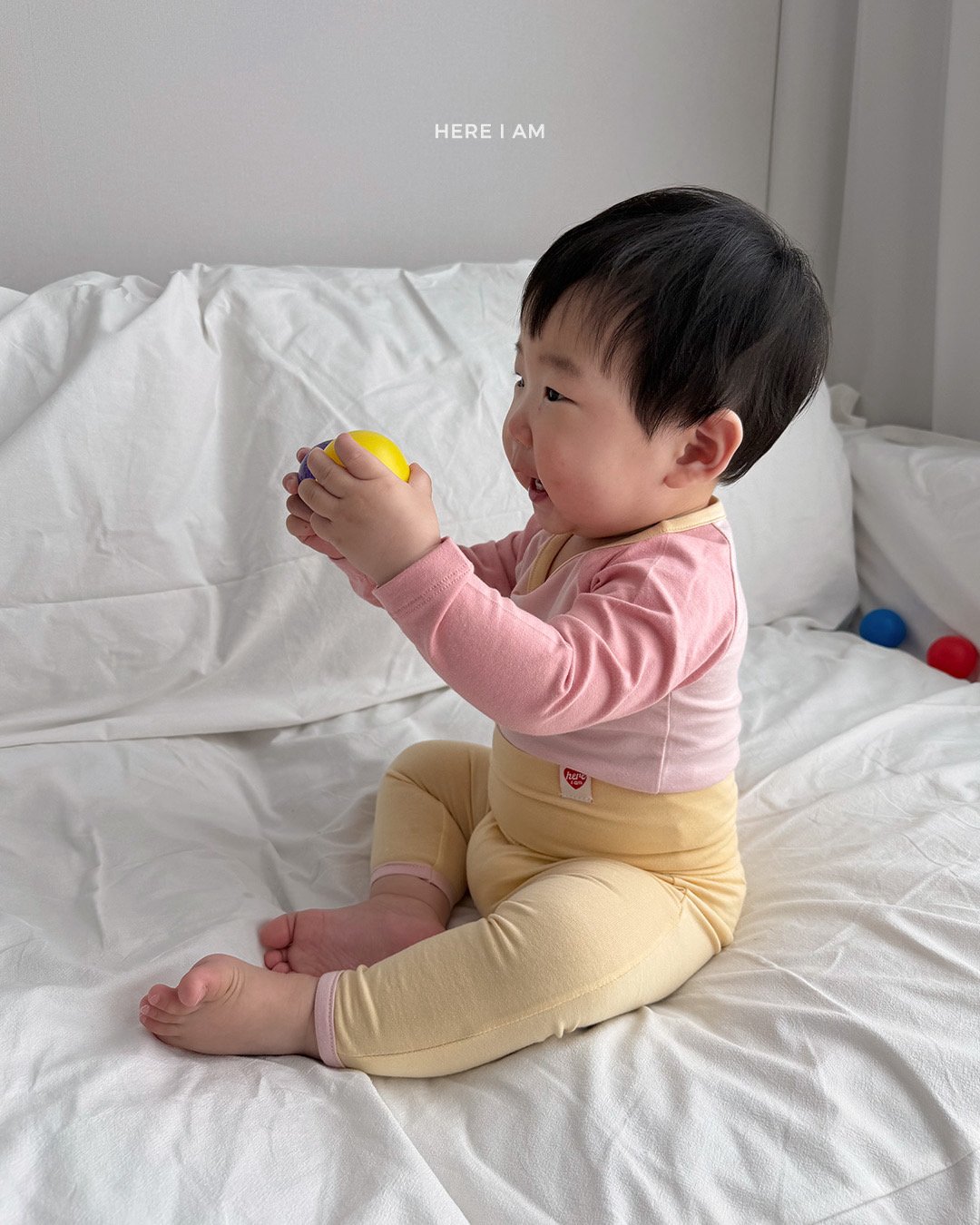 HERE I AM 撞色家居服 10