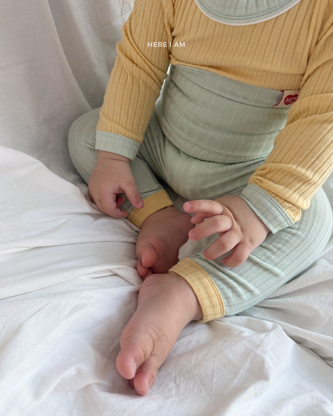 HERE I AM 撞色坑條莫戴爾家居服 12