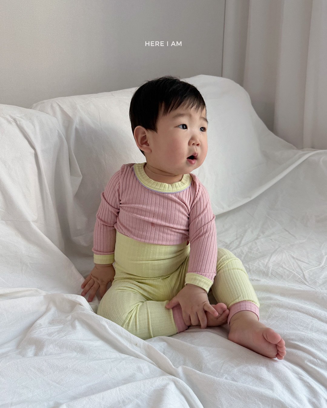 HERE I AM 撞色坑條莫戴爾家居服 13